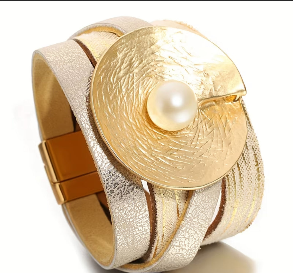 Bohemian Wide Faux Leather Wrap Bracelet with Imitation Imitation Pearl & Wrinkled Metal Charm - Golden-Tone Magnetic Clasp Jewelry for Women & Men, Everyday to Party Wear, Holiday Gift for Mother’s Day, Father’s Day, Graduation